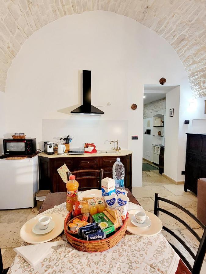 Giovinazzo Historic Apulia Old Town Stone House With Private Patio Apartamento Exterior foto